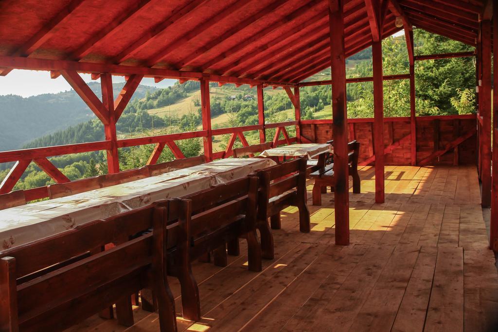 Cîmpeni 国王谷阳光波特斯提旅馆酒店 外观 照片